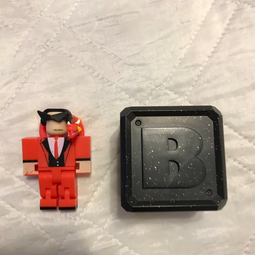 Roblox Toy Figure Jazwares action figure‎ with Blox Box